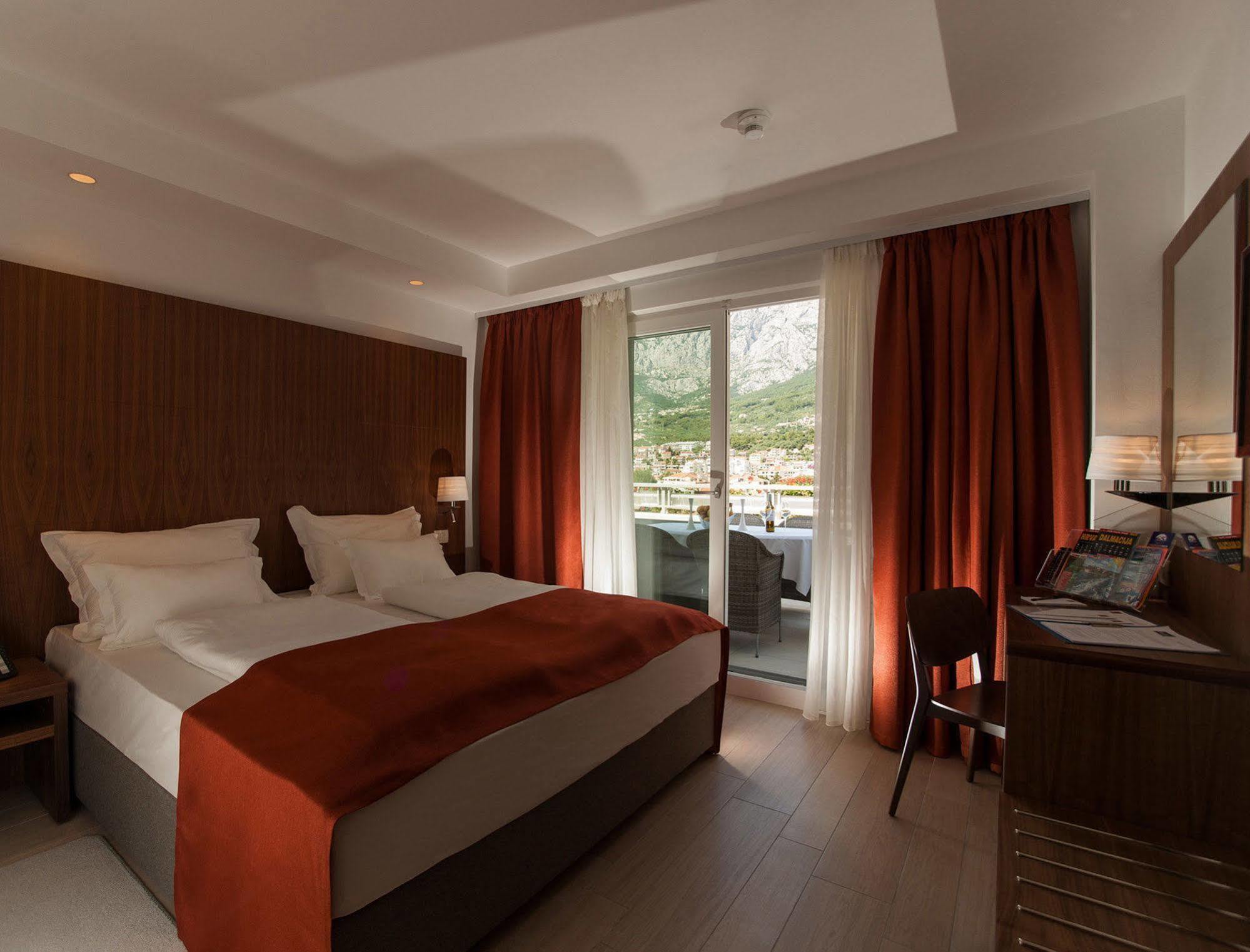 Aparthotel Miramare Makarska Dış mekan fotoğraf